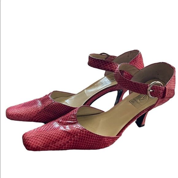 Victoria Spencer Ella genuine snake leather pink shoes. Size 8M. 3” heel - Picture 5 of 9